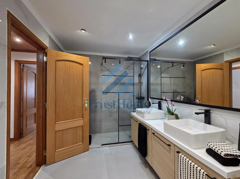 Apartamento T4 para Venda em Oeiras e São Julião da Barra, Paço de Arcos e Caxias Foto 24