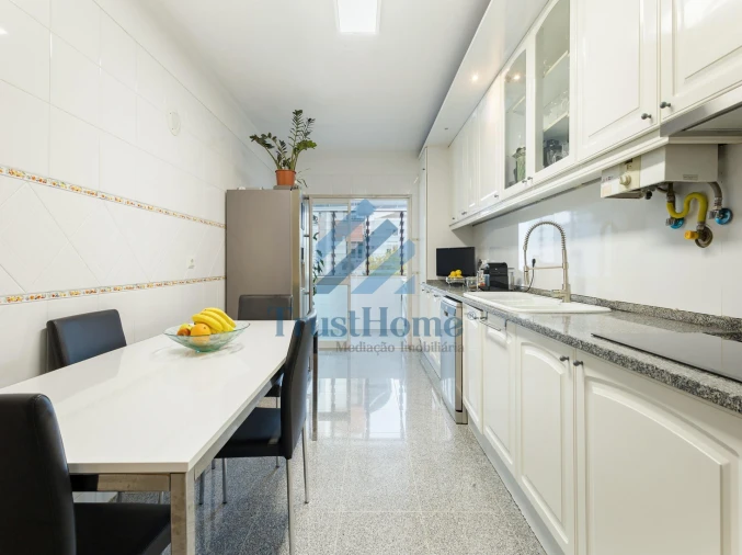 Apartamento T4 para Venda em Oeiras e São Julião da Barra, Paço de Arcos e Caxias Foto 7
