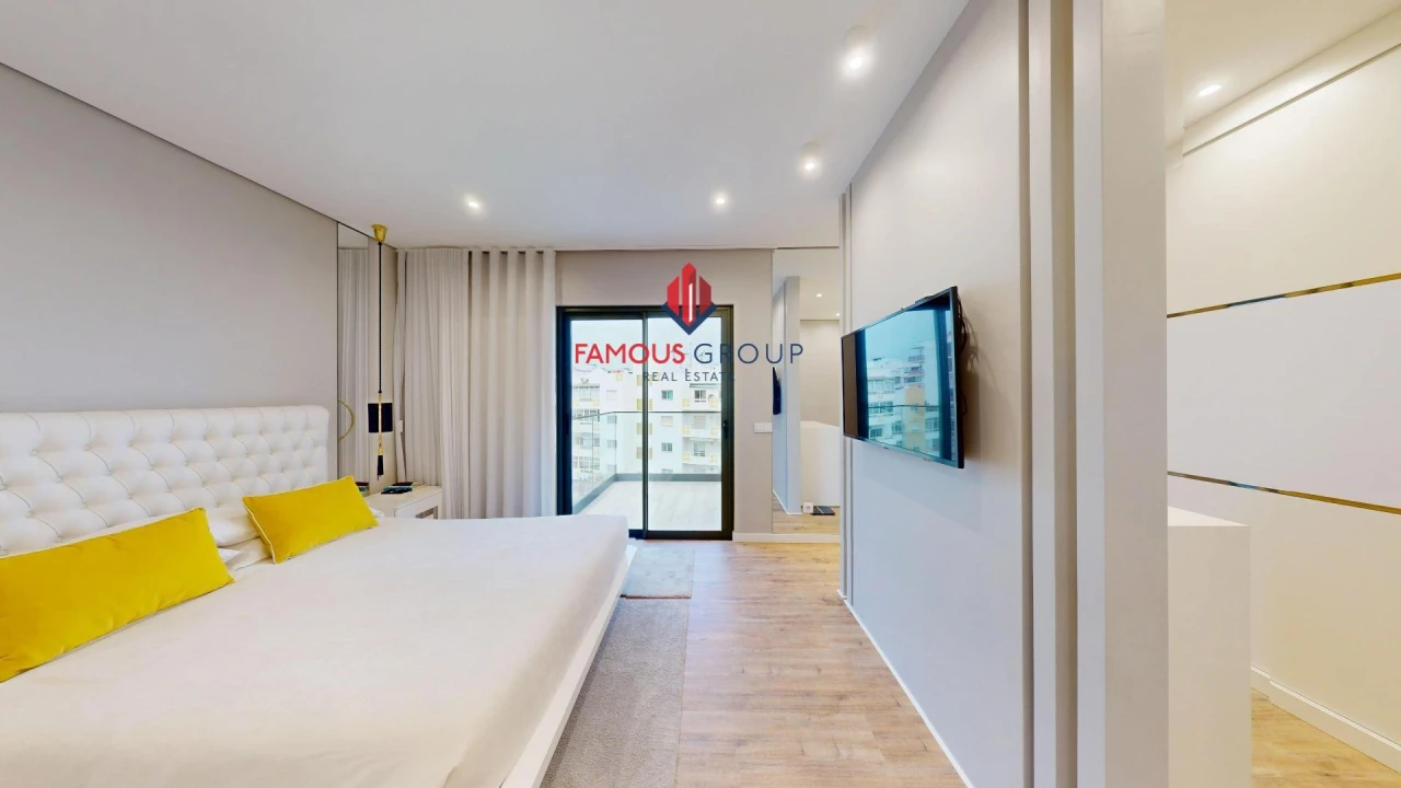 Apartamento T5 para Venda em Portimão Foto 29
