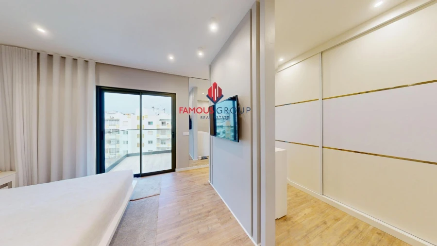 Apartamento T5 para Venda em Portimão Foto 29