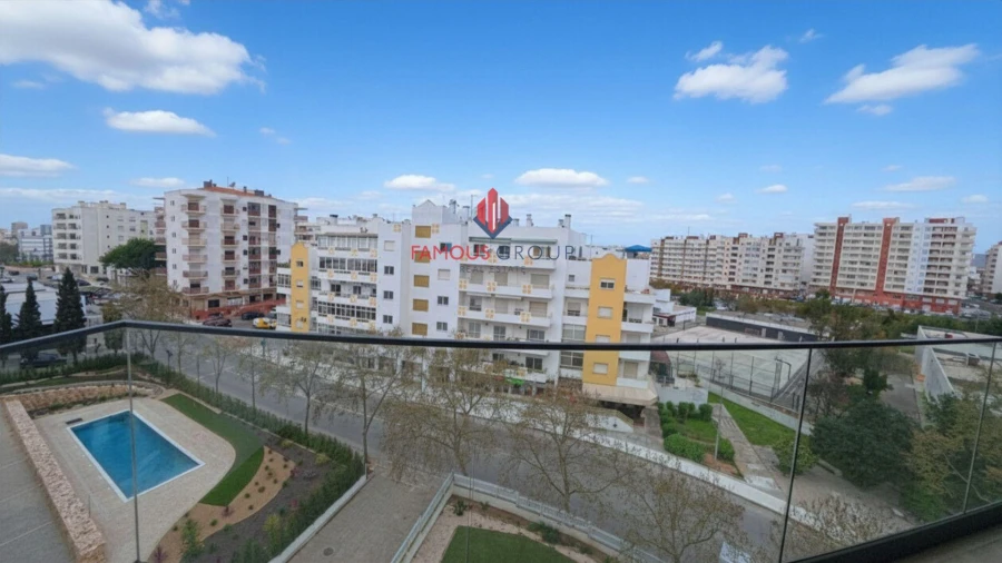 Apartamento T5 para Venda em Portimão Foto 9