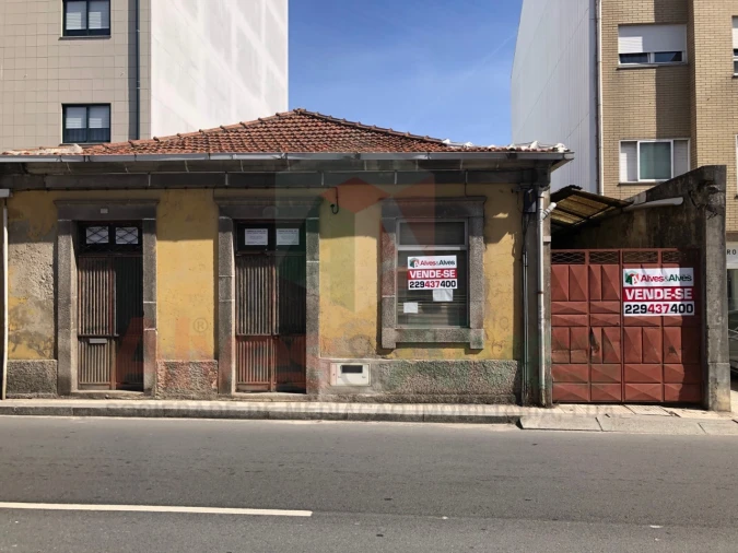 Terreno para Venda em São Mamede de Infesta e Senhora da Hora Foto 1