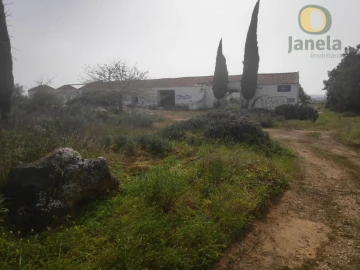 Quinta T5 para Venda em Estômbar e Parchal