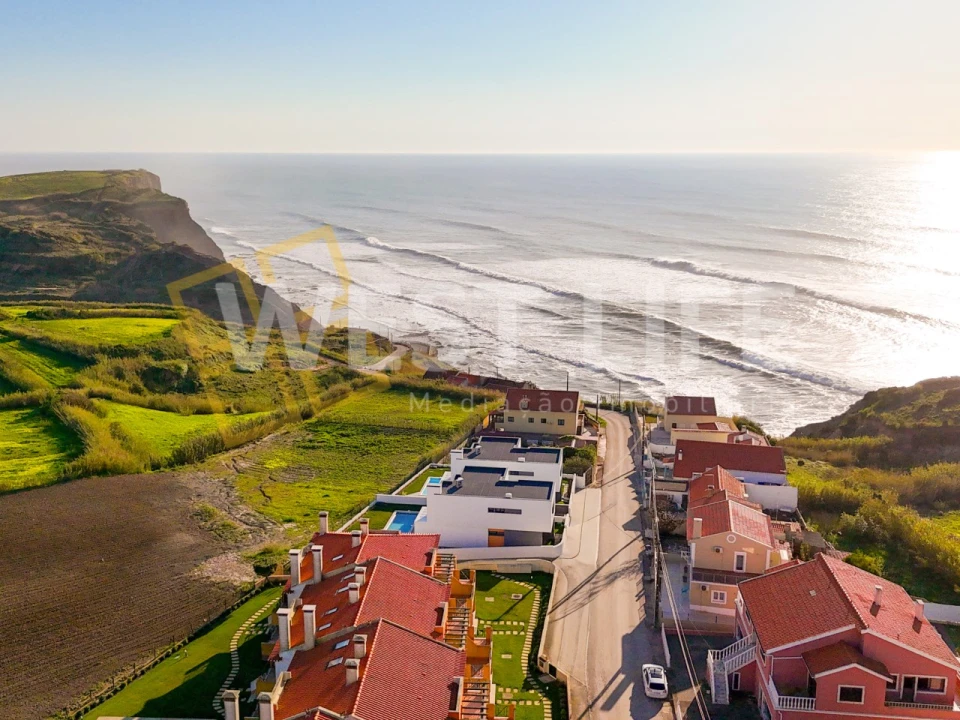 Moradia T4 para Venda em São Pedro da Cadeira Foto 4