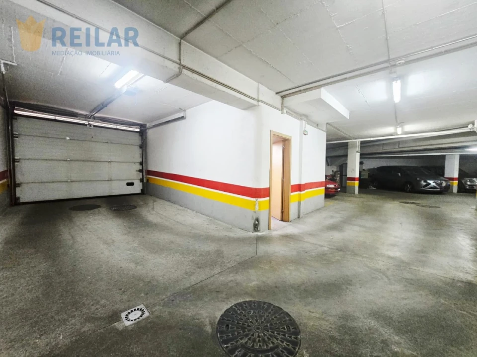 Apartamento T3 para Venda em Santa Iria de Azoia, São João da Talha e Bobadela Foto 44