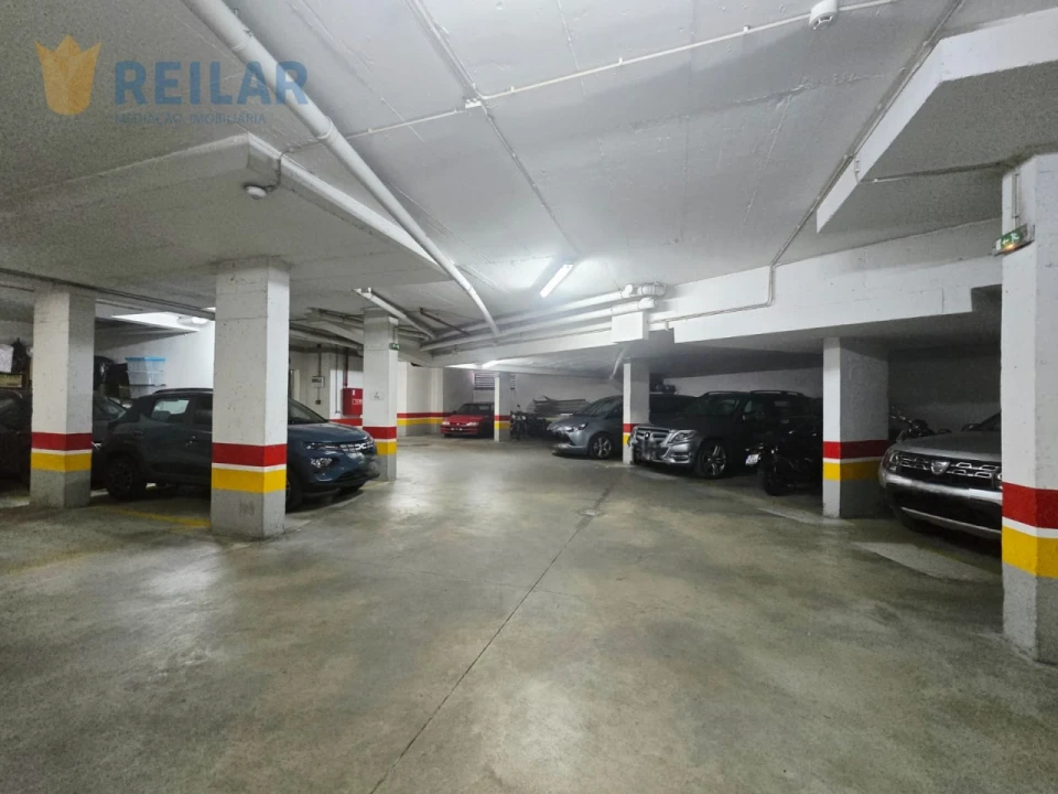 Apartamento T3 para Venda em Santa Iria de Azoia, São João da Talha e Bobadela Foto 45