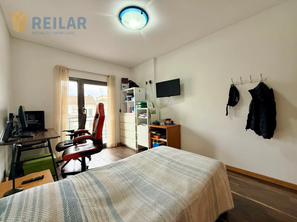 Apartamento T3 para Venda em Santa Iria de Azoia, São João da Talha e Bobadela Foto 31