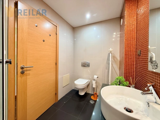 Apartamento T3 para Venda em Santa Iria de Azoia, São João da Talha e Bobadela Foto 34