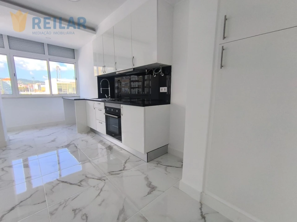 Apartamento T1 para Arrendamento em Alverca do Ribatejo e Sobralinho Foto 6