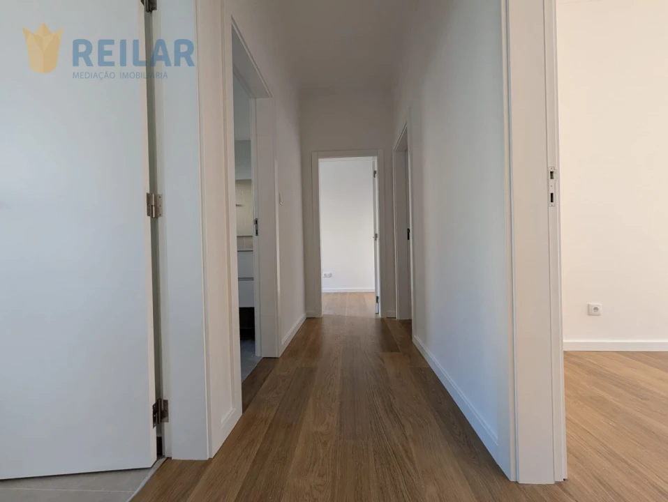 Apartamento T2 para Arrendamento em Benfica Foto 13