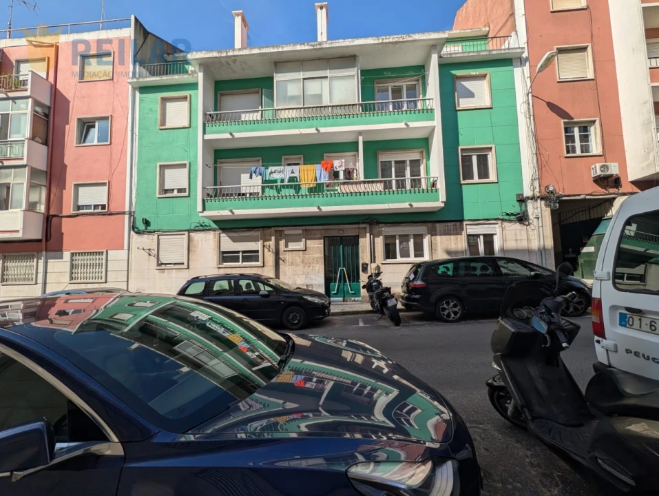 Apartamento T2 para Arrendamento em Benfica Foto 16