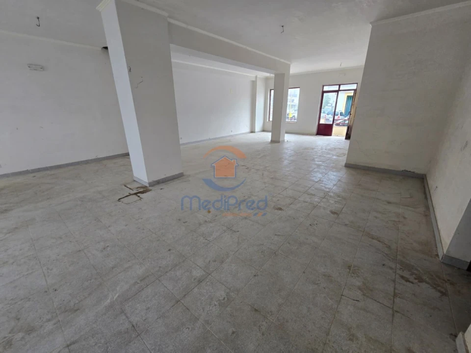 Loja para Venda em Ramada e Caneças Foto 3