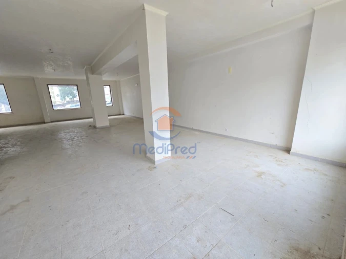 Loja para Venda em Ramada e Caneças Foto 5