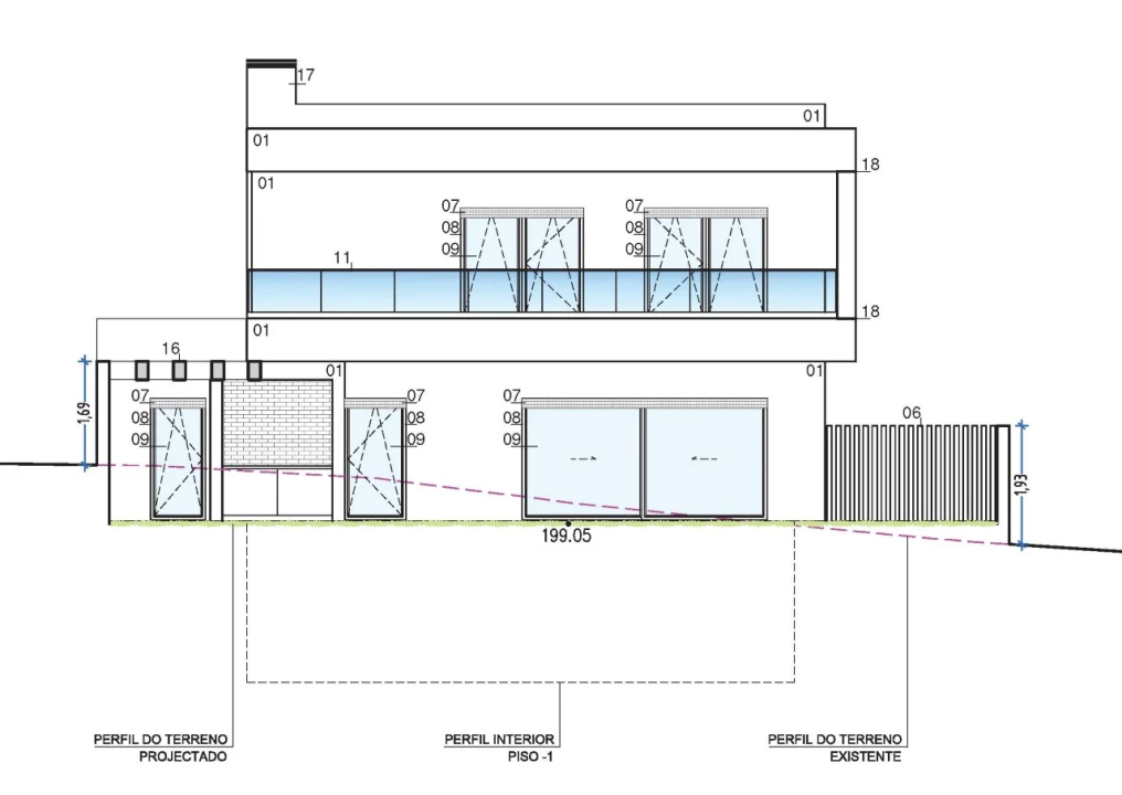 Moradia T4 para Venda em Pontinha e Famões Planta 7