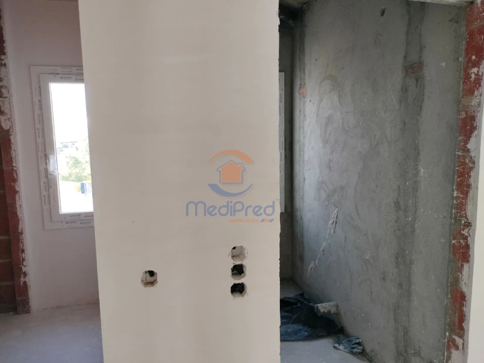 Moradia T4 para Venda em Pontinha e Famões Foto 21
