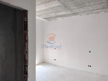 Moradia T4 para Venda em Pontinha e Famões
