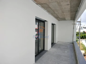 Moradia T4 para Venda em Pontinha e Famões