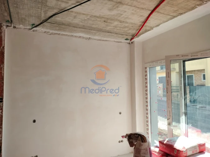 Moradia T4 para Venda em Pontinha e Famões Foto 9