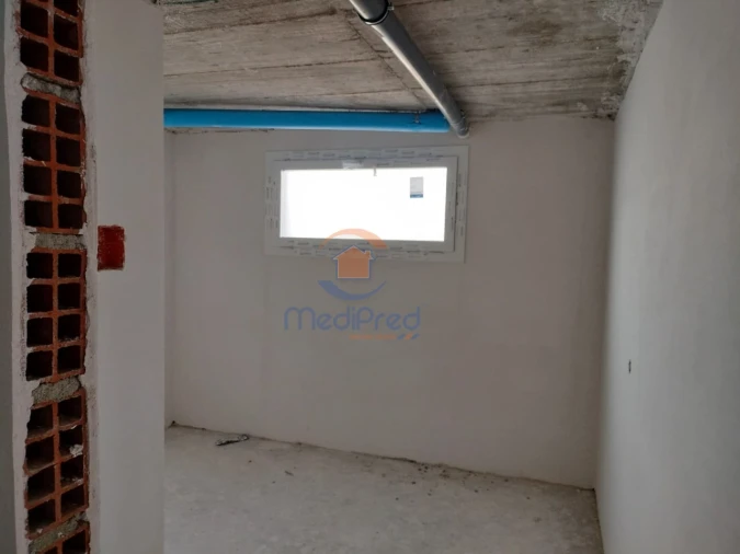 Moradia T4 para Venda em Pontinha e Famões Foto 32