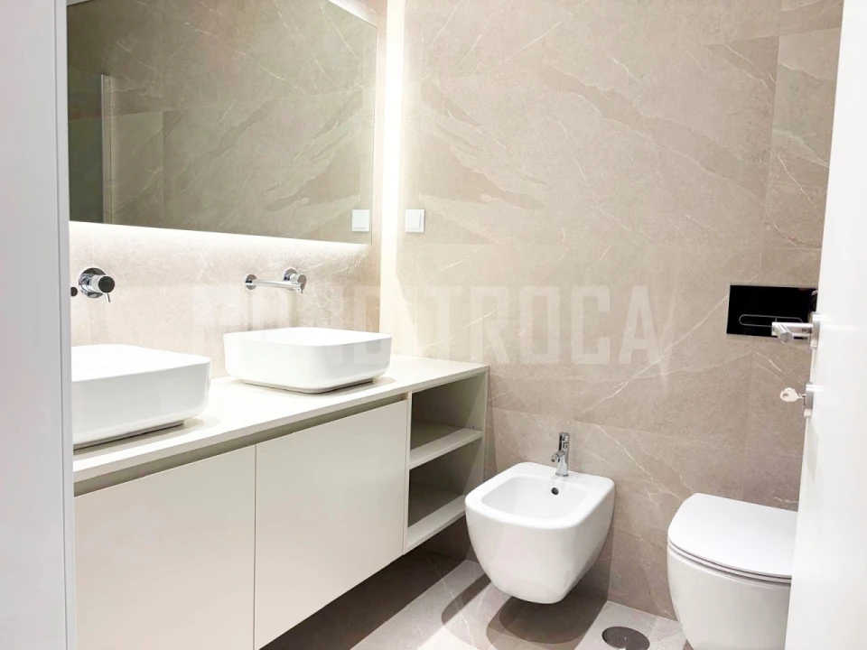 Apartamento T3 para Venda em Ferreiros e Gondizalves Foto 9