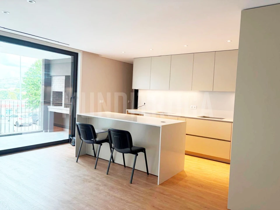 Apartamento T3 para Venda em Ferreiros e Gondizalves Foto 12