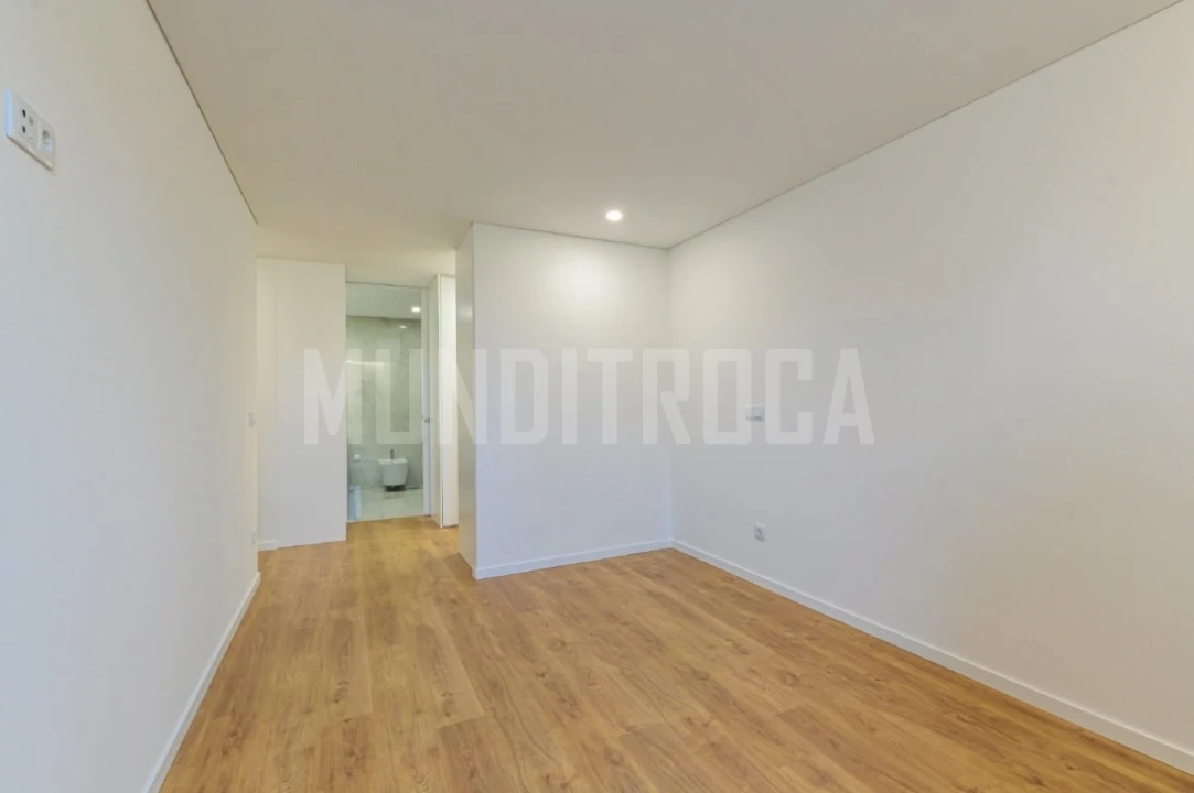 Apartamento T3 para Venda em Ferreiros e Gondizalves Foto 15