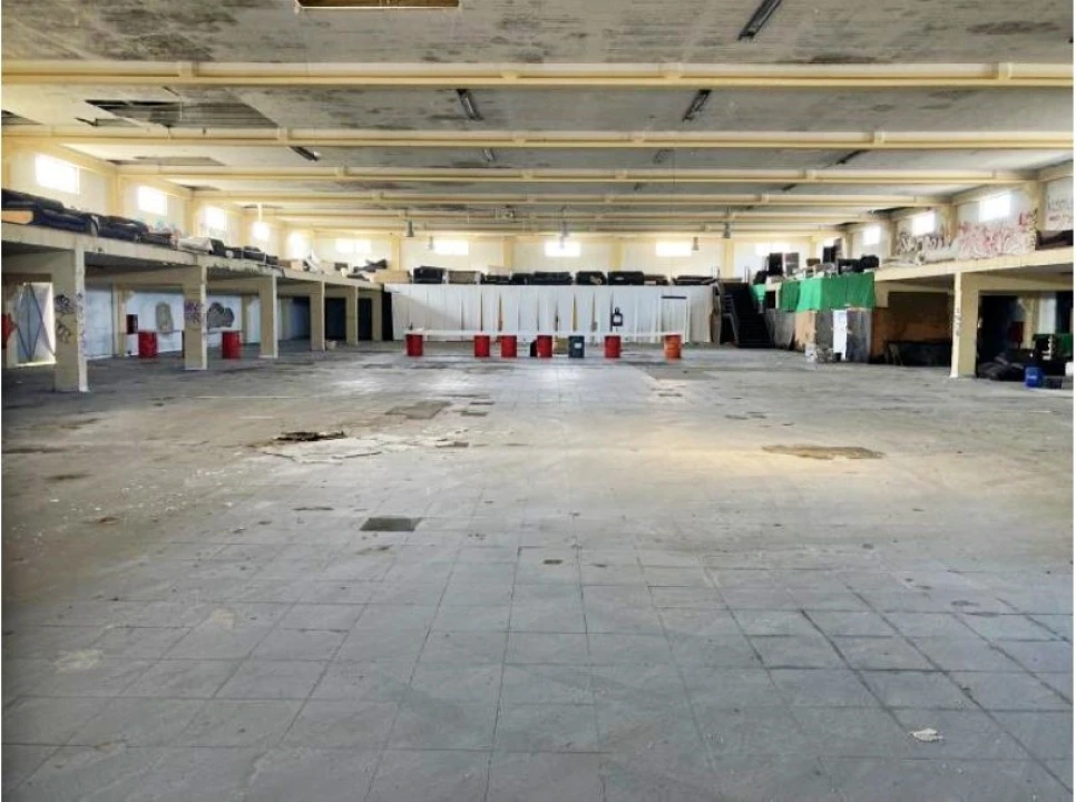 Armazém para Venda em Queluz e Belas Foto 4