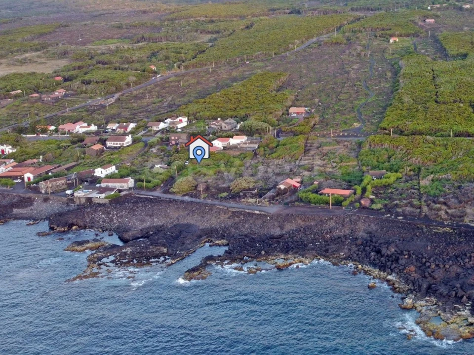 Moradia T3 para Venda em Bandeiras Foto 2