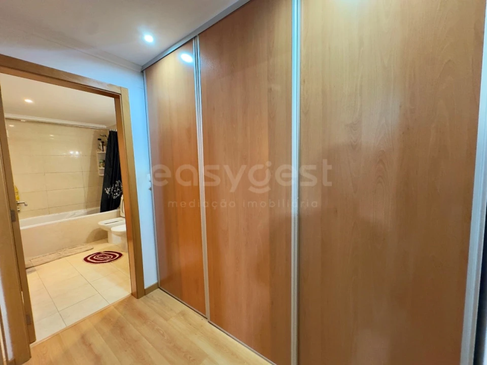 Apartamento T2 para Venda em Fernao Ferro Foto 13