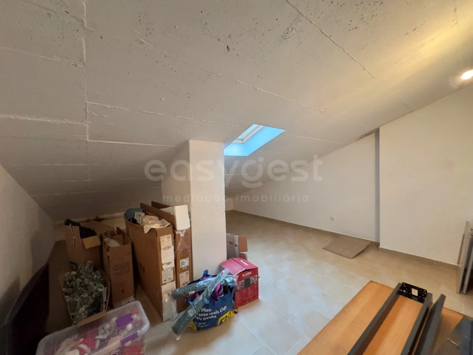 Apartamento T2 para Venda em Fernao Ferro Foto 23