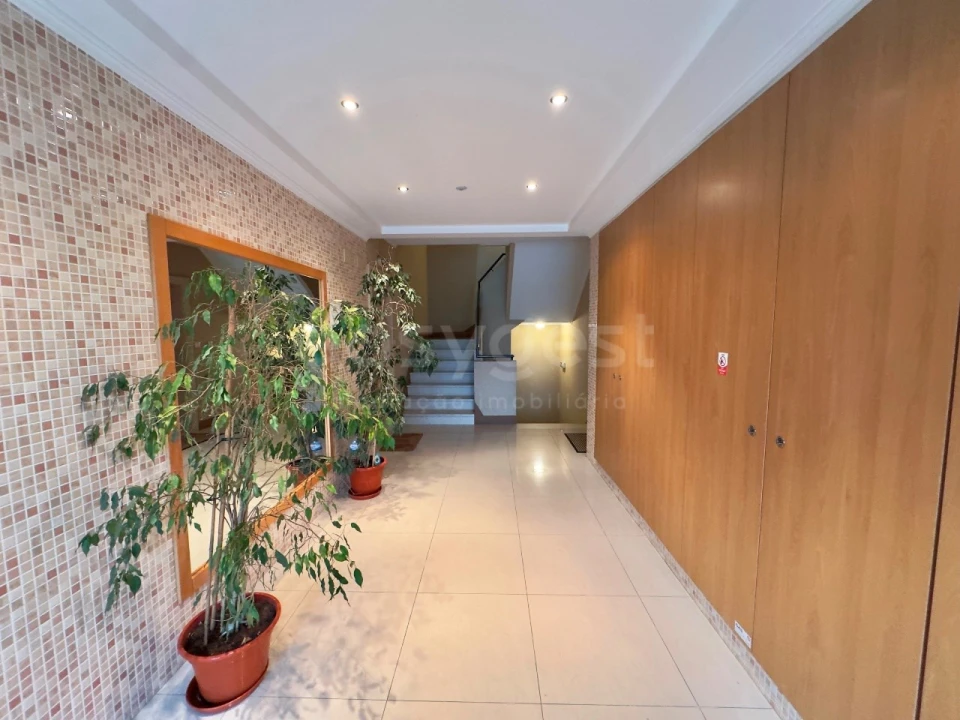 Apartamento T2 para Venda em Fernao Ferro Foto 26