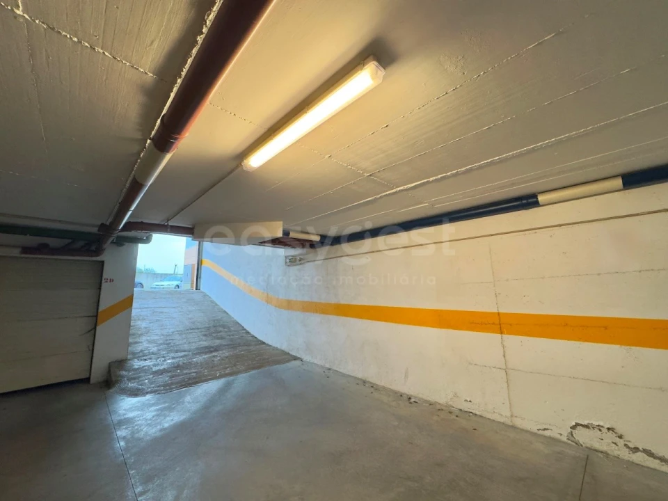 Apartamento T2 para Venda em Fernao Ferro Foto 28