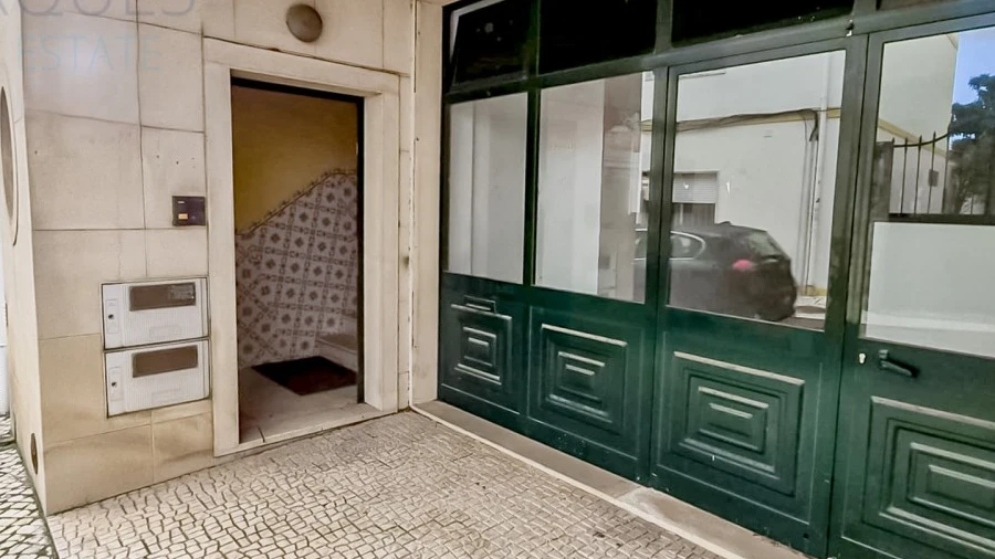 Prédio para Venda em Arruda dos Vinhos