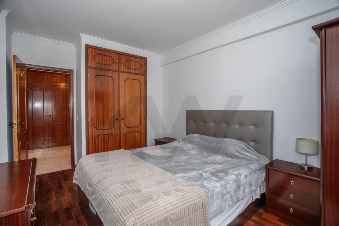 Apartamento T2 para Venda em Queluz e Belas Foto 11