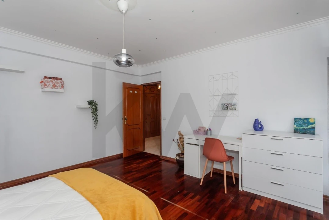 Apartamento T2 para Venda em Queluz e Belas Foto 17