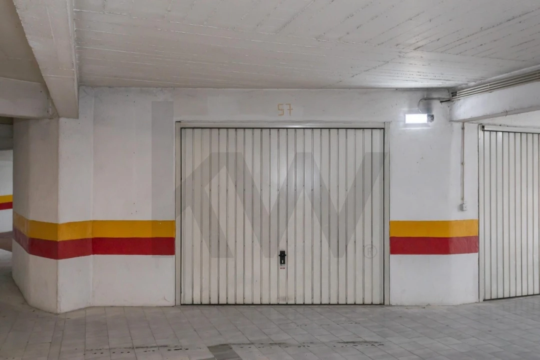 Apartamento T2 para Venda em Queluz e Belas Foto 30