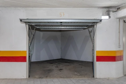 Apartamento T2 para Venda em Queluz e Belas
