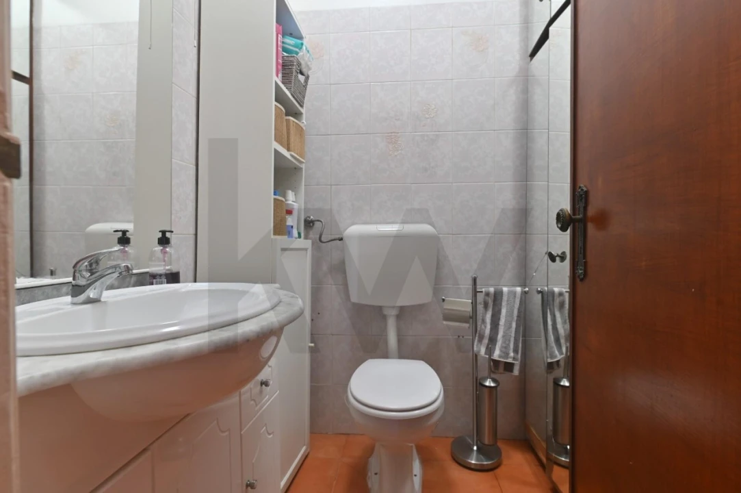 Apartamento T3 para Venda em Massamá e Monte Abraão Foto 10