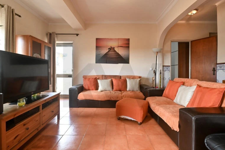 Apartamento T3 para Venda em Massamá e Monte Abraão