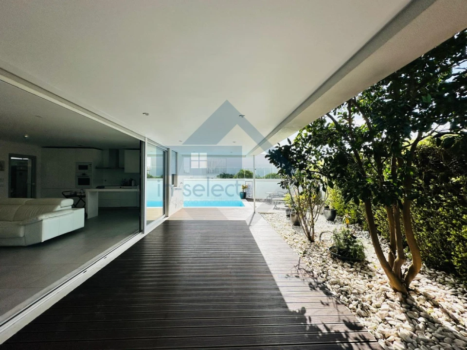 Moradia T3 para Venda em Ferragudo Foto 3