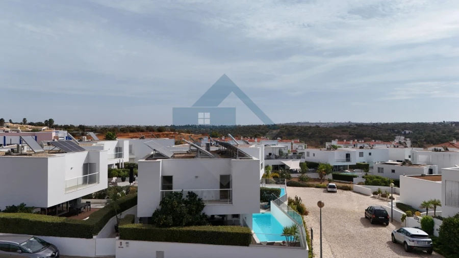 Moradia T3 para Venda em Ferragudo Foto 37