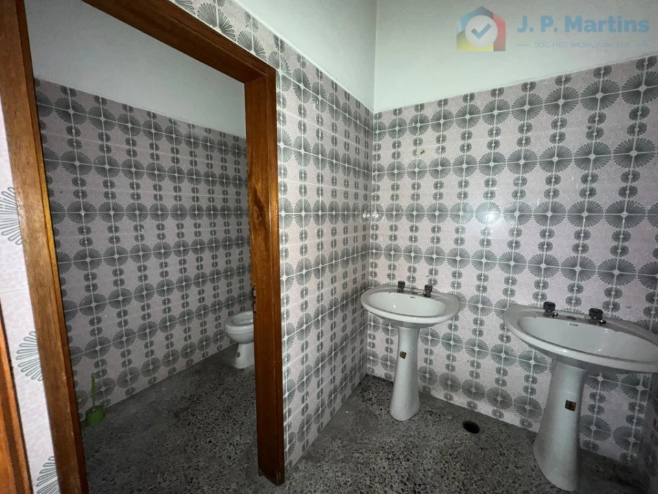 Negócio para Venda em Amora Foto 14