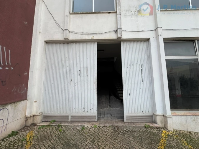 Negócio para Venda em Amora Foto 3