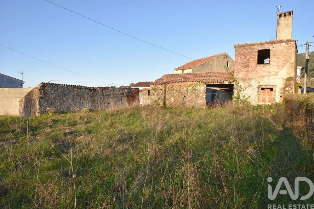 Moradia T3 para Venda em Vila Nova Foto 21