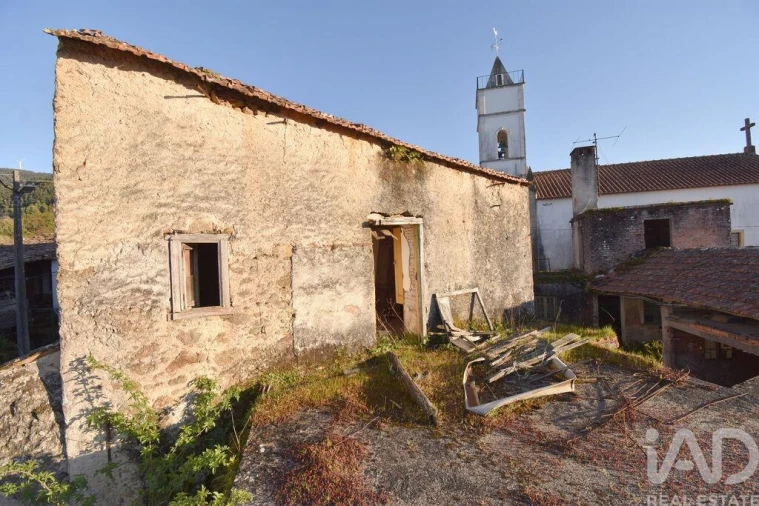 Moradia T3 para Venda em Vila Nova Foto 15