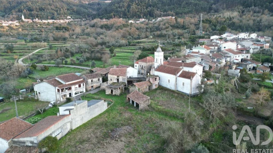 Moradia T3 para Venda em Vila Nova Foto 22