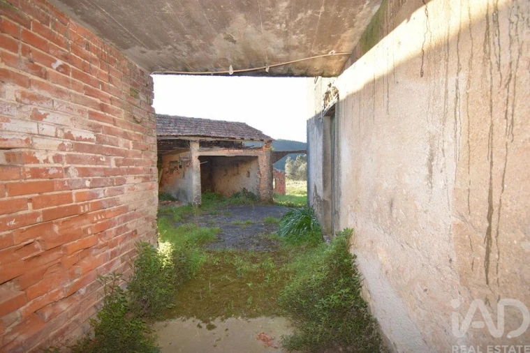 Moradia T3 para Venda em Vila Nova Foto 7