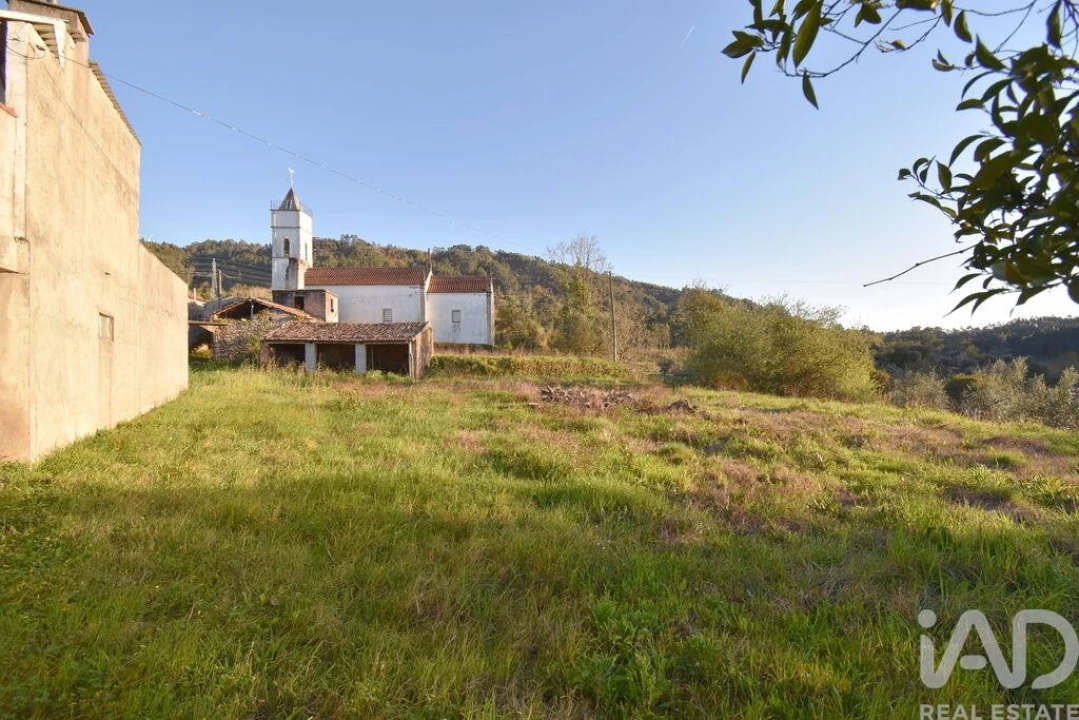 Moradia T3 para Venda em Vila Nova Foto 18