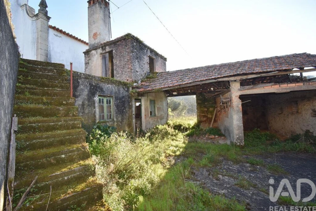 Moradia T3 para Venda em Vila Nova Foto 8