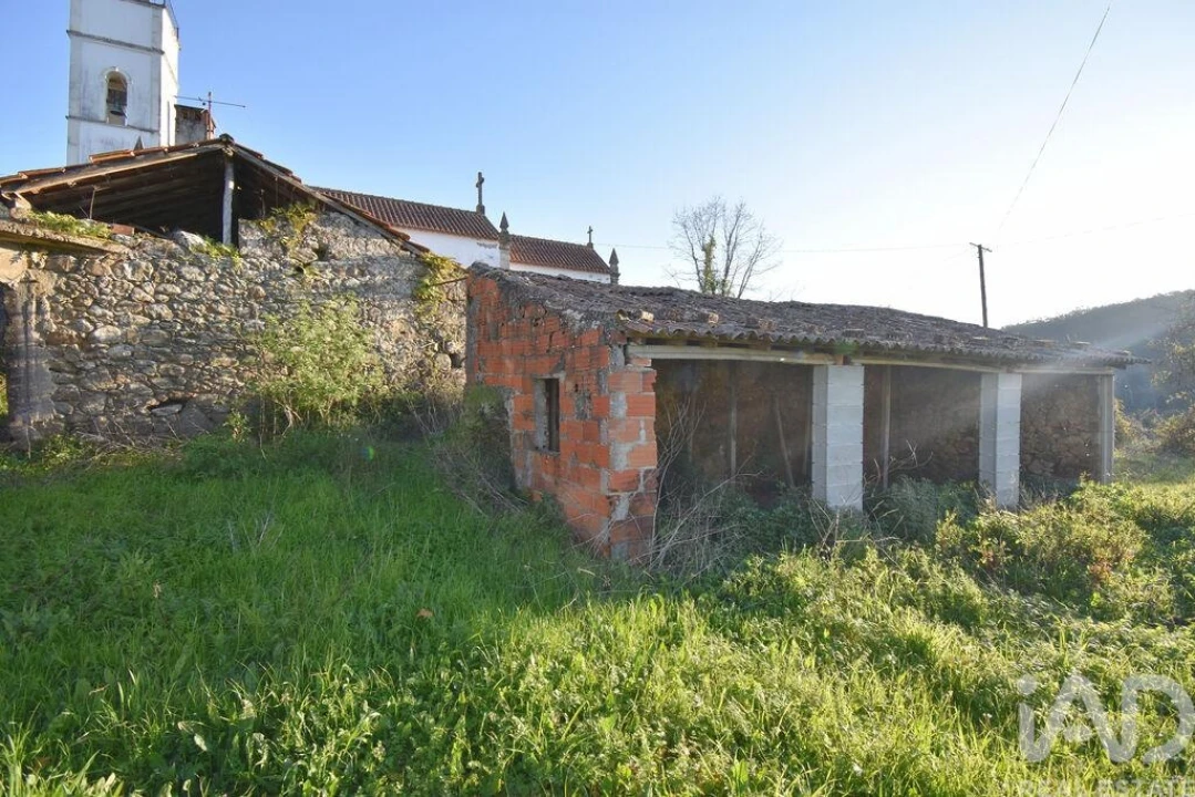 Moradia T3 para Venda em Vila Nova Foto 5